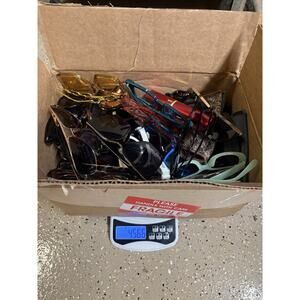 Sunglasses & Eyeglasses Mystery Box Mixed Brands Lot 4lb 9.05oz Bulk Resale